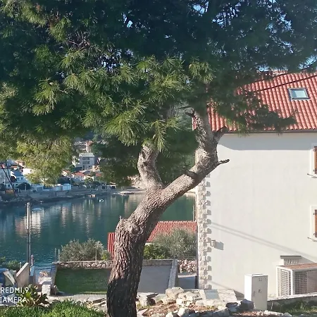 Apartmán Zecic Stomorska